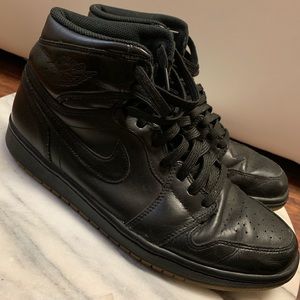 Air Jordan 1 Retro in “Black Gum”